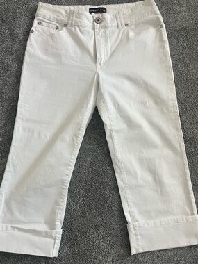 Gasoline White Cuffed Capri Jeans Size 12